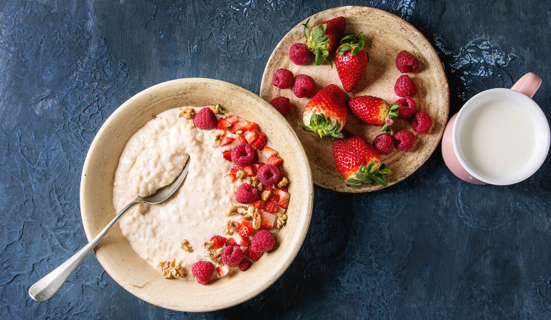 Warmer Hirsebrei mit Beeren
